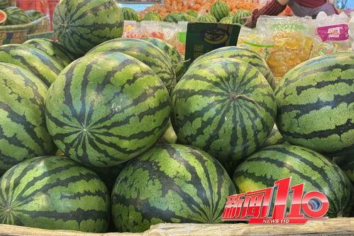 网红瓜不甜沾酱吃可以吗,沾酱吃更美味!探索新型食用方式  第1张 网红瓜不甜沾酱吃可以吗,沾酱吃更美味!探索新型食用方式  第1张